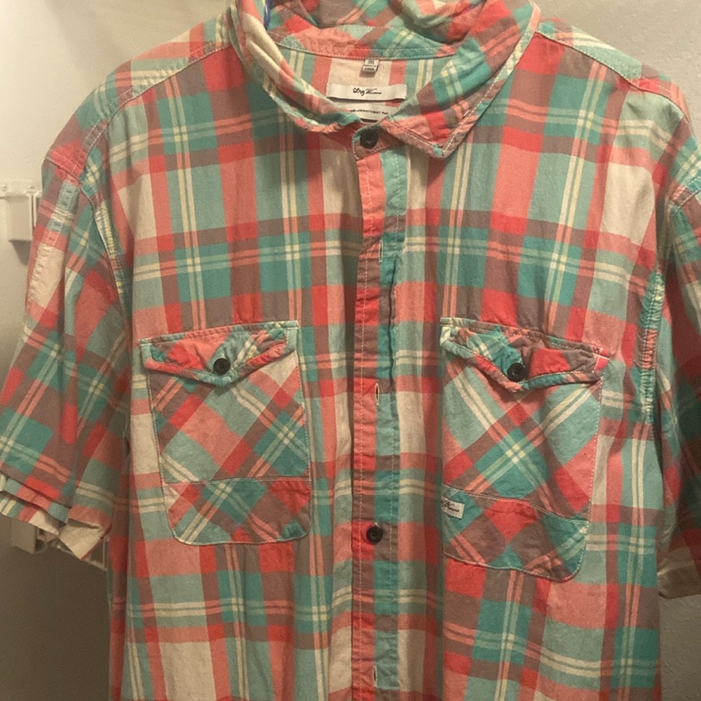 Leg button up